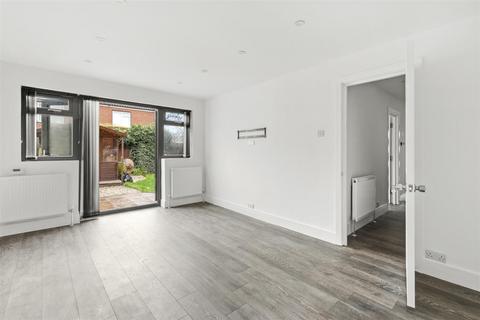 undefined, Shrimpton Road, High Wycombe HP12