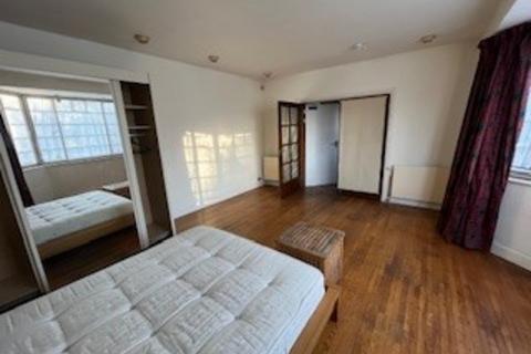 undefined, Clarence Avenue, London SW4