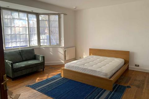undefined, Clarence Avenue, London SW4