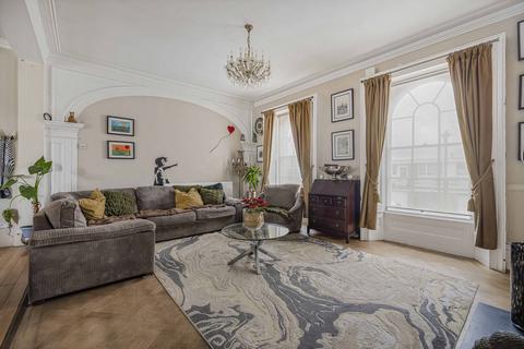 undefined, Constitution Crescent, Gravesend, DA12