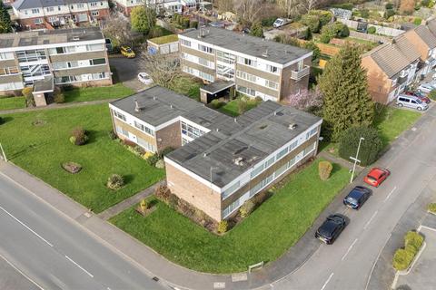 2 bedroom apartment to rent, Middlefield Gardens, Halesowen B62