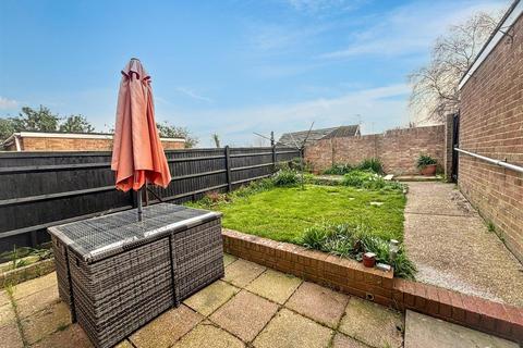 3 bedroom semi-detached house for sale, Rowan Avenue, Eastbourne