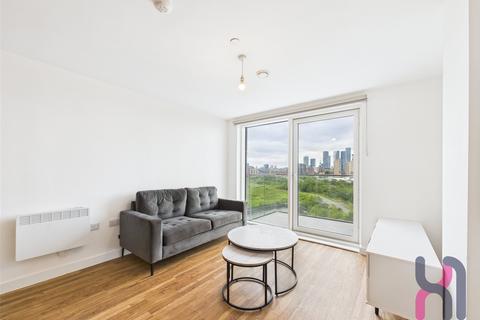 2 bedroom flat to rent, Manchester Waters, 5 Pomona Strand, Old Trafford, M16