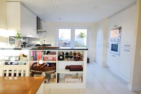 undefined, Falcon Way, Berkshire RG12