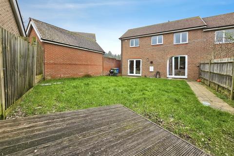 undefined, Falcon Way, Berkshire RG12