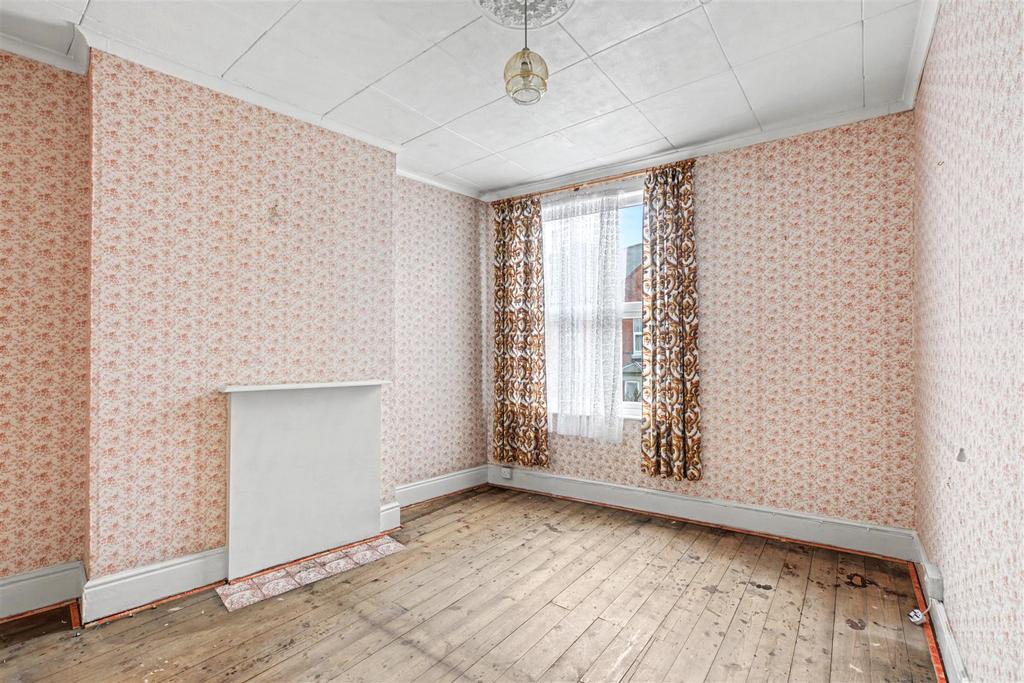 Bedroom Two (2).jpeg