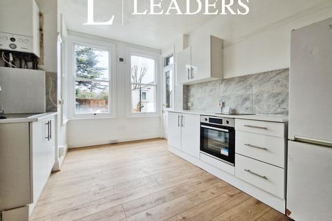 undefined, Fairfax Drive, SS0