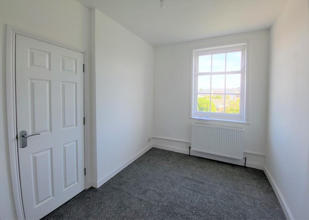 6 Bedroom