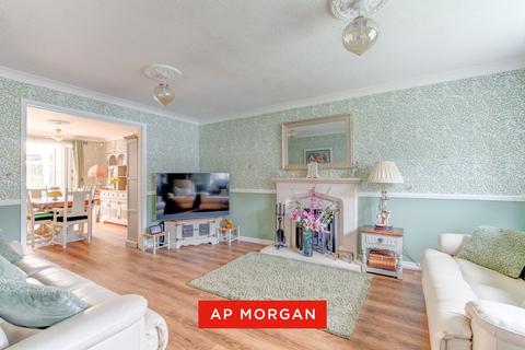 4 bedroom detached house for sale, Claverdon Close, Hunt End, Redditch, B97