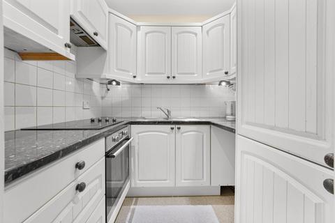 undefined, George Street, Staines-upon-Thames, TW18
