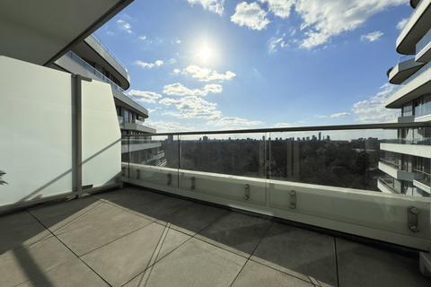 3 bedroom flat to rent, Sophora House, Vista Chelsea Bridge, Queens Town Road, SW11