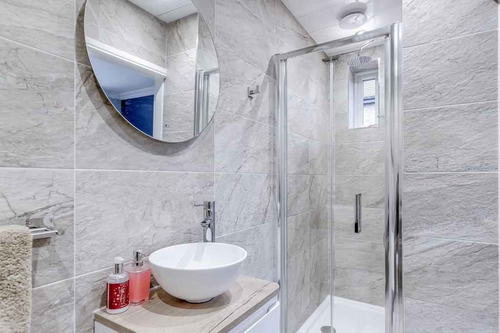 Bed4/FR Ensuite