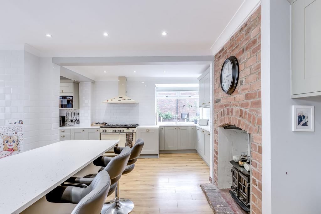 Kitchen/Breakfast Room