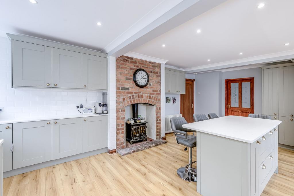 Kitchen/Breakfast Room