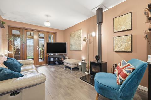 3 bedroom detached house for sale, Harlow Road, Roydon