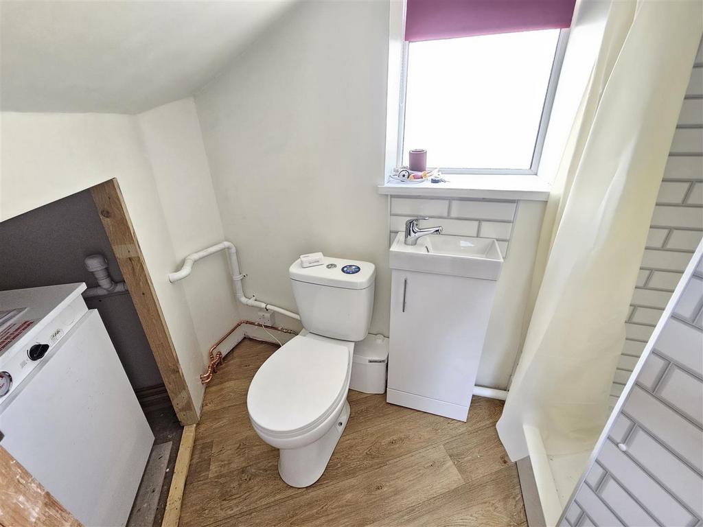 Shower room.jpg