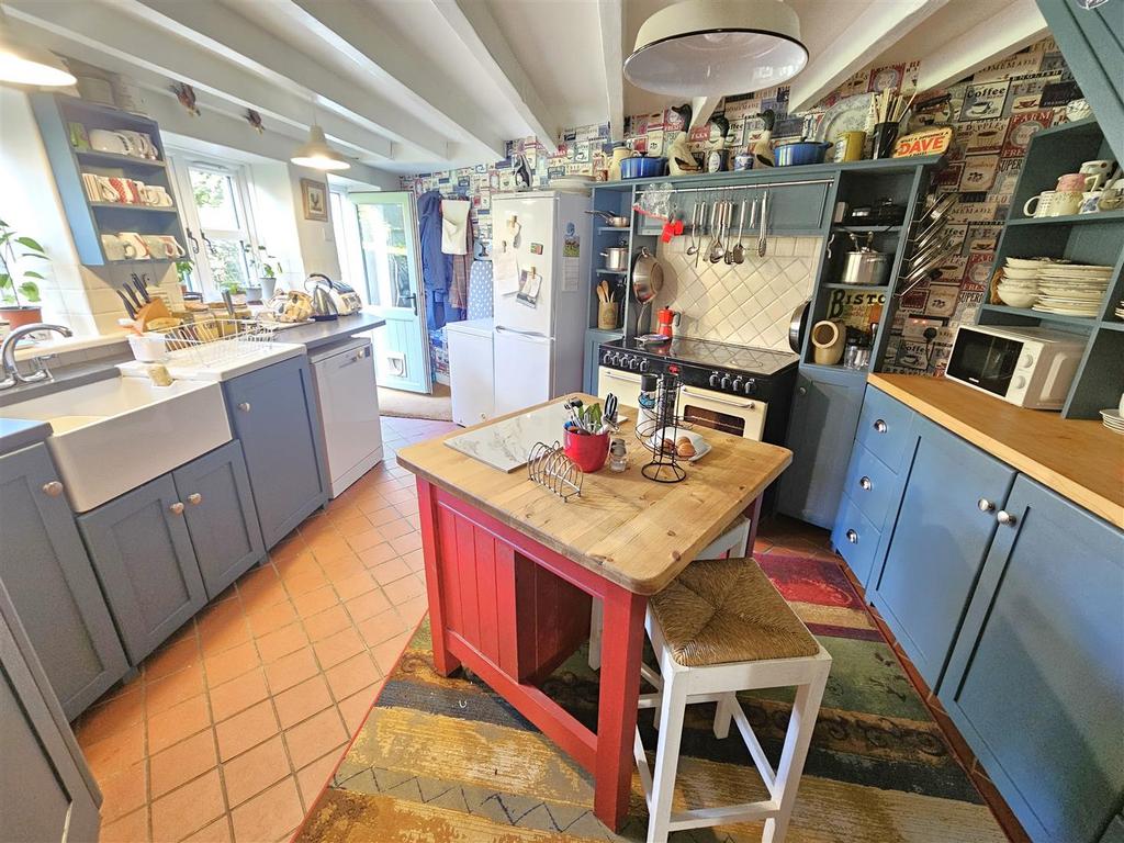 Kitchen Breakfast Room.jpg