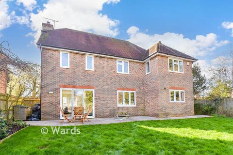 5 bedroom detached house for sale, Woodcocks, Headcorn TN27