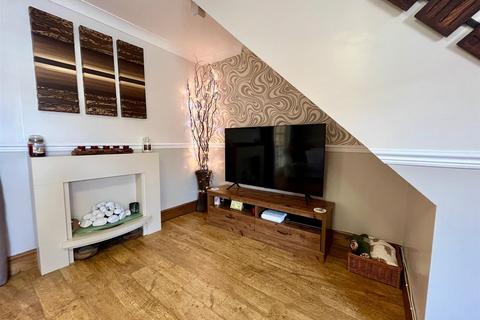 4 bedroom end of terrace house for sale, Augustus Gate, Stevenage