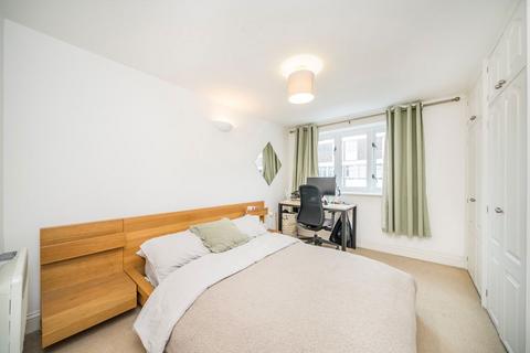 1 bedroom flat to rent, Westport Street, London E1