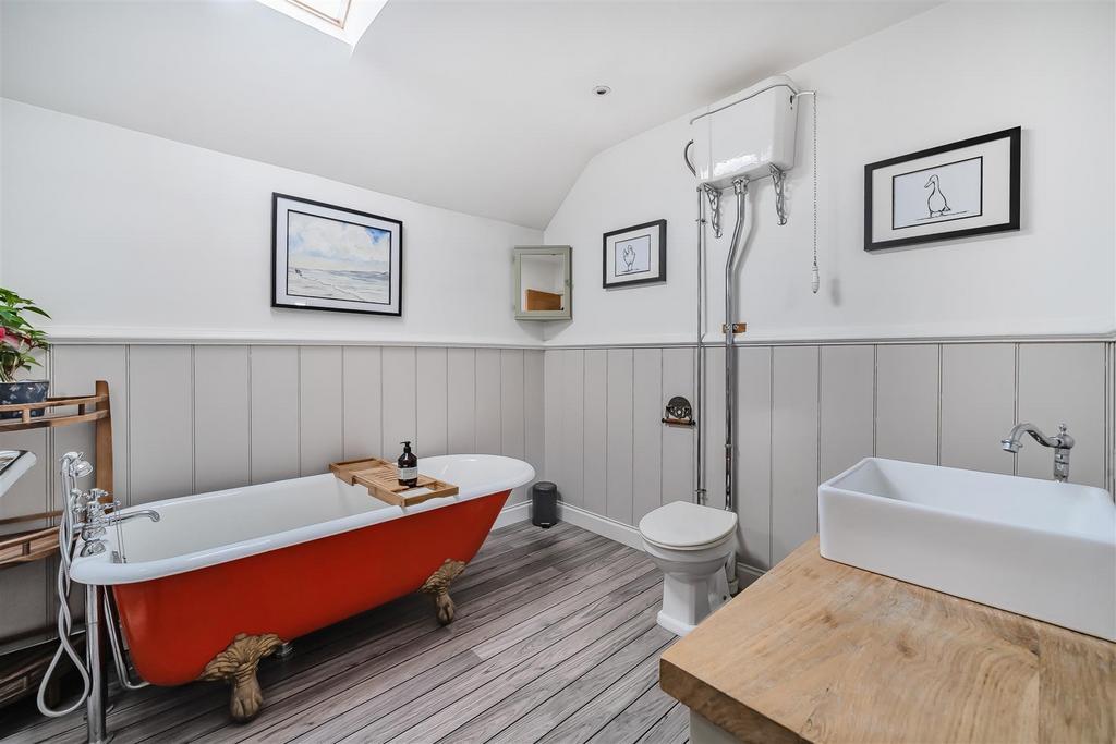 Main Family Bathroom