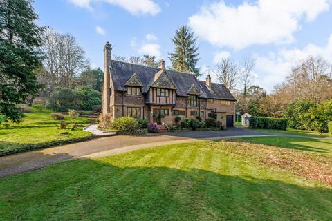 undefined, Farnham Road, Churt, Farnham, Surrey, GU10