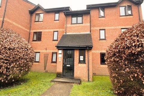 undefined, Courtlands Close, Watford