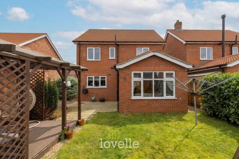 4 bedroom detached house for sale, Bellflower Road, Grimsby DN33