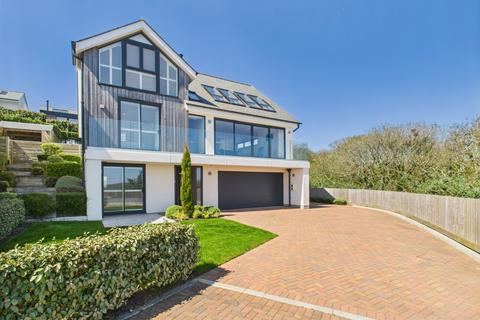 4 bedroom detached house for sale, Spinnaker Drive, St Mawes