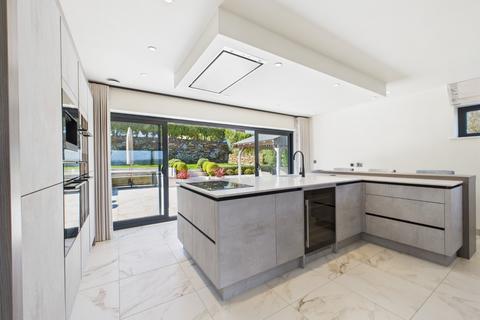 4 bedroom detached house for sale, Spinnaker Drive, St Mawes