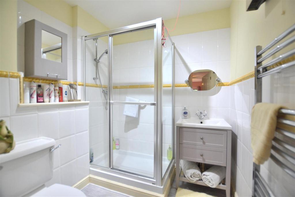 Shower Room.JPG
