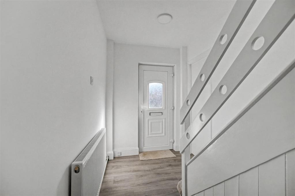 Entrance Hall 2.jpeg