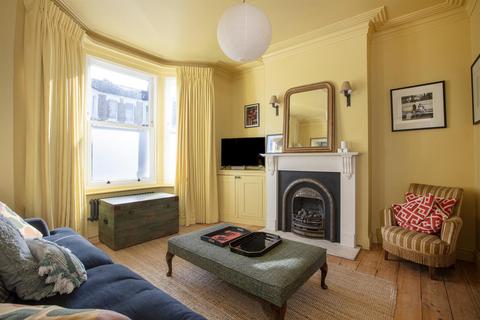 3 bedroom terraced house for sale, Gairloch Road, Camberwell, SE15