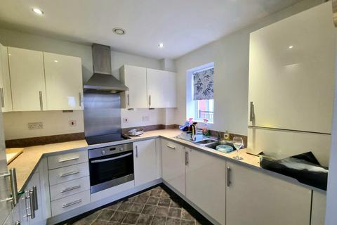 2 bedroom flat for sale, The Mallards, Totton, SO40