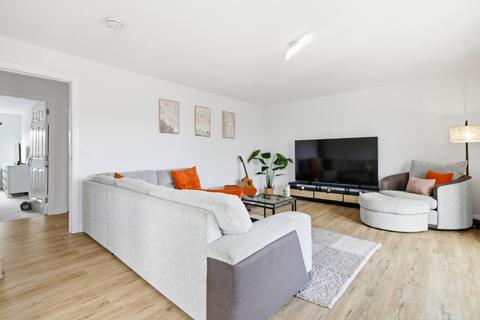 2 bedroom flat for sale, Dalreoch Place, Dumbarton, West Dunbartonshire, G82