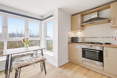 2 bedroom flat for sale, Dalreoch Place, Dumbarton, West Dunbartonshire, G82