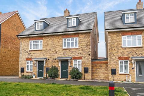 4 bedroom semi-detached house for sale, Southern Cross, Wixams
