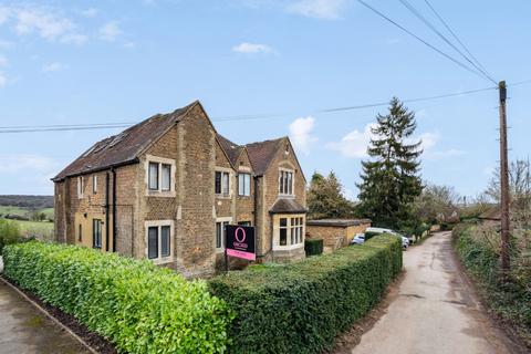 undefined, Castle Hill, Berkhamsted HP4