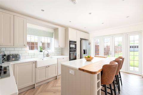 5 bedroom detached house for sale, Bromham Road, Biddenham, Bedfordshire, MK40