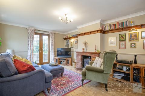 3 bedroom detached house for sale, Norwich Road, Yaxham