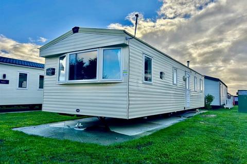 3 bedroom mobile home for sale, Abi Horizon, Tingdene, NR32