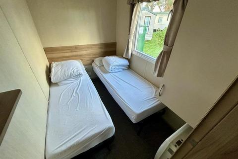 3 bedroom mobile home for sale, Abi Horizon, Tingdene, NR32