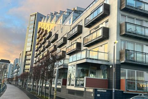 undefined, Flat 2/5, 300 Meadowside Quay Walk, G11 6AX