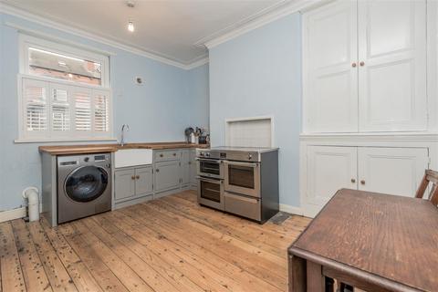 4 bedroom terraced house for sale, Aberdeen Grove, Armley, Leeds