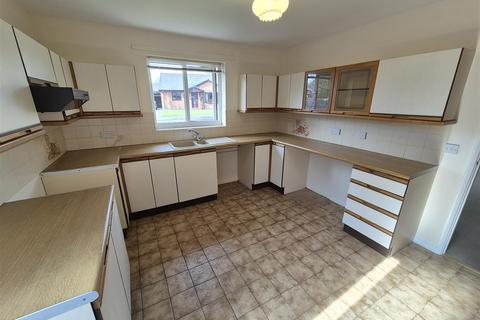 undefined, Maes Derw, Llanfechain