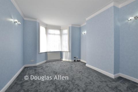3 bedroom terraced house for sale, Kenilworth Avenue, Walthamstow