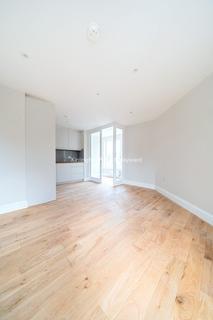 1 bedroom flat to rent, Berrymead Gardens, London, W3