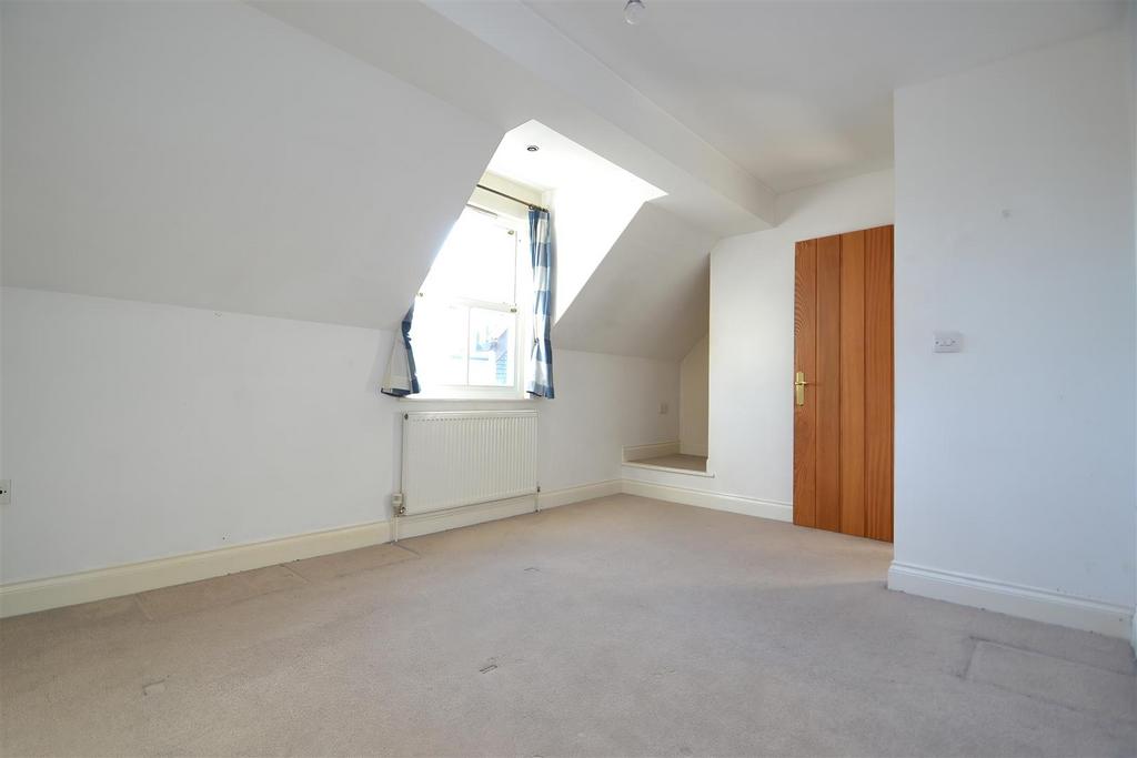 Bedroom 1.jpg