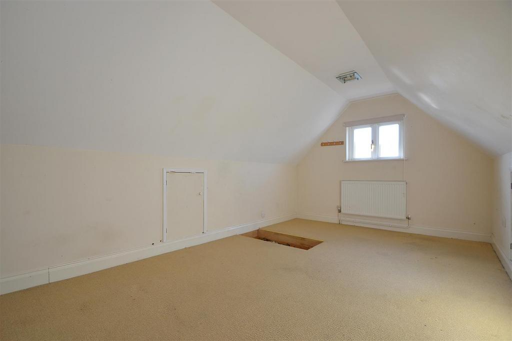 Loft Room.jpg
