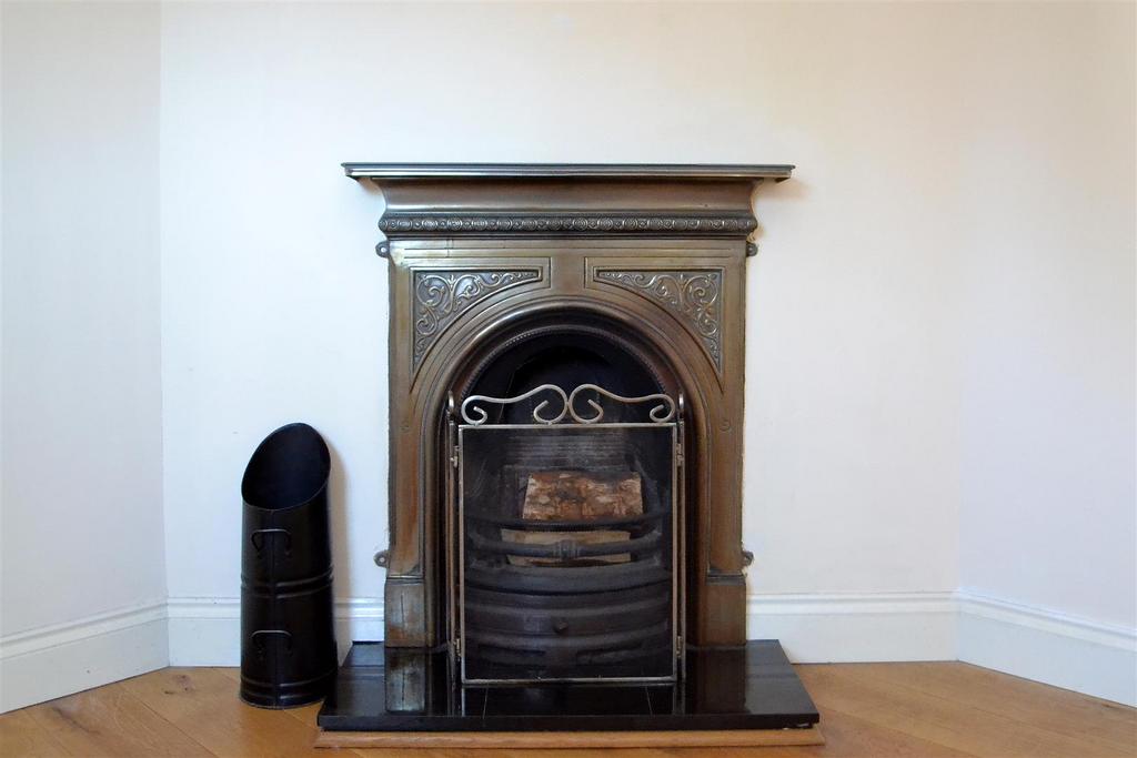 Fireplace.jpg